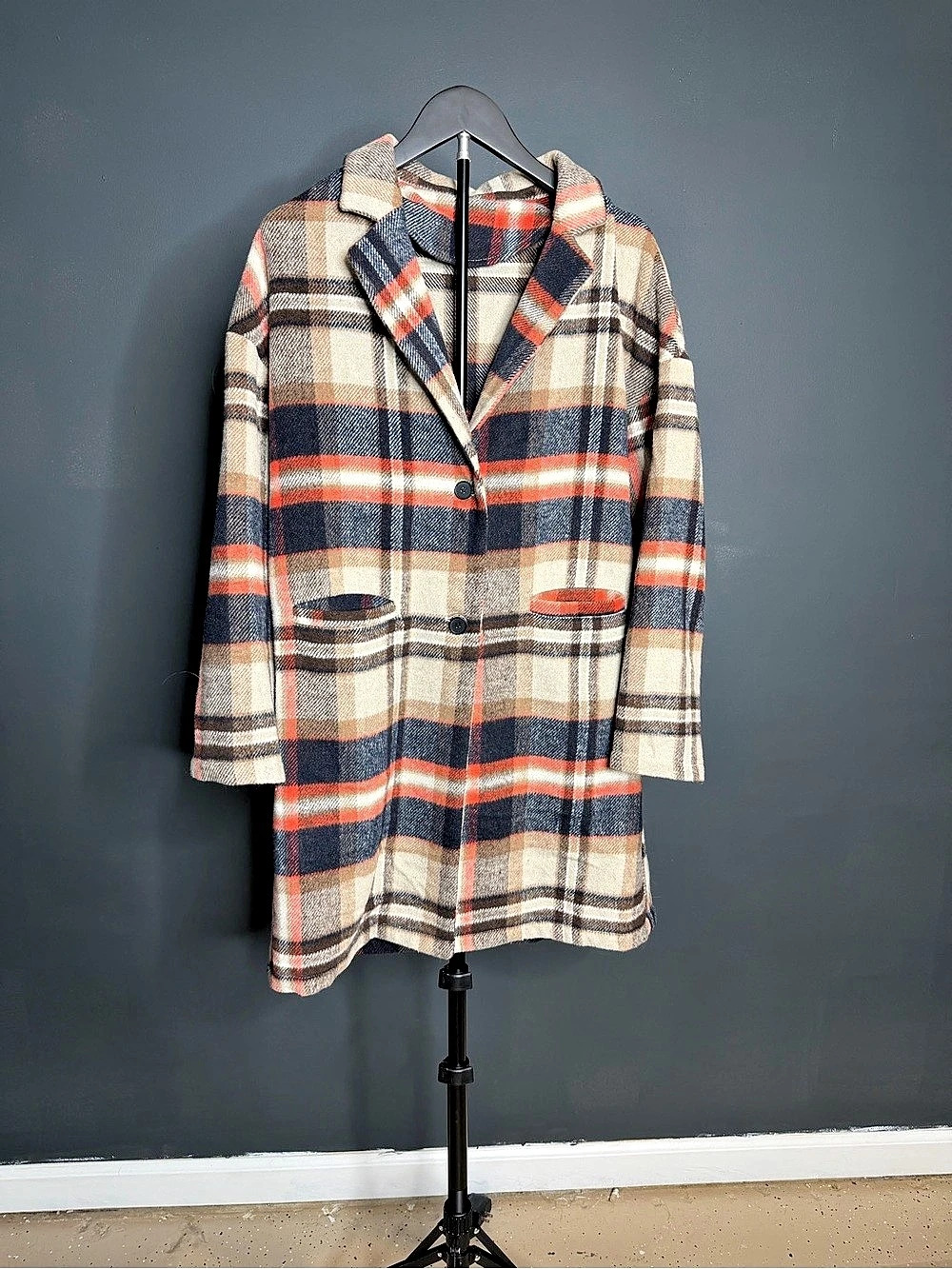 Plaid Coat in Beige & Blue Size Small